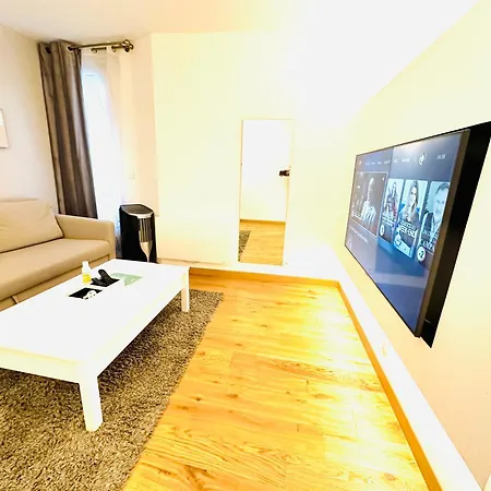 Spacieuses Flats 2 Bedroom Bastille Centre *