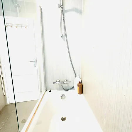 Spacieuses Flats 2 Bedroom Bastille Centre